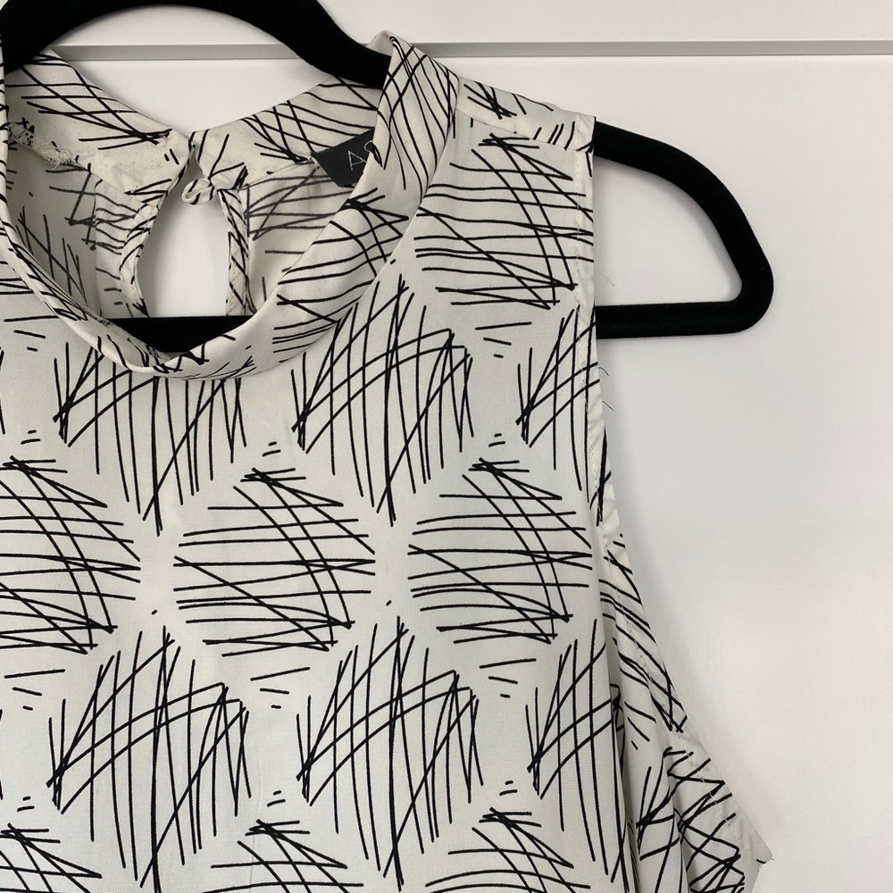 High Neck Tank - Picture 2 of 2
